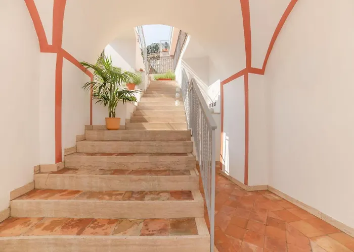 Aquarius 3* 马奥莱