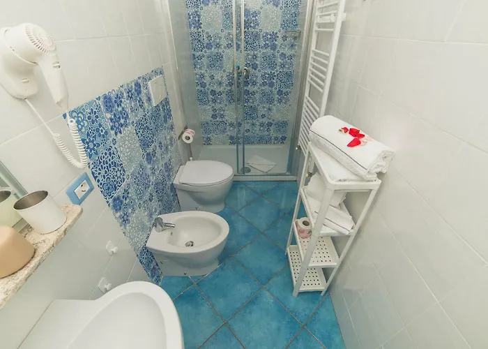 Aquarius 住宿加早餐酒店 马奥莱